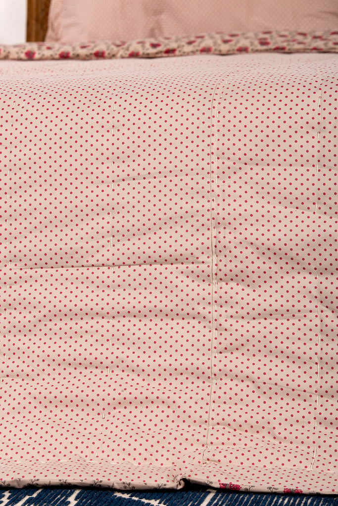 Parien Reversible Quilt with 2 Pillow Cover