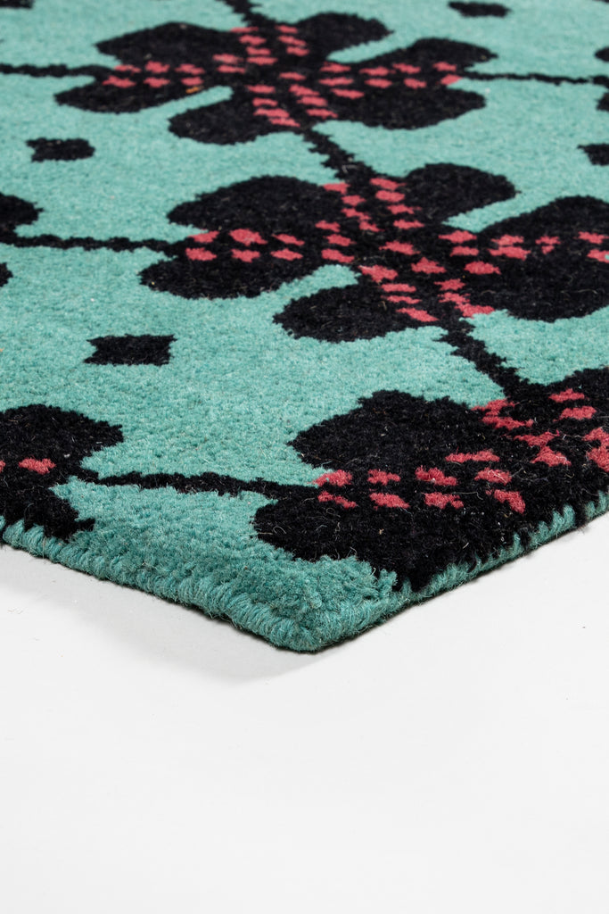 Viyani Hand-Tufted Carpet
