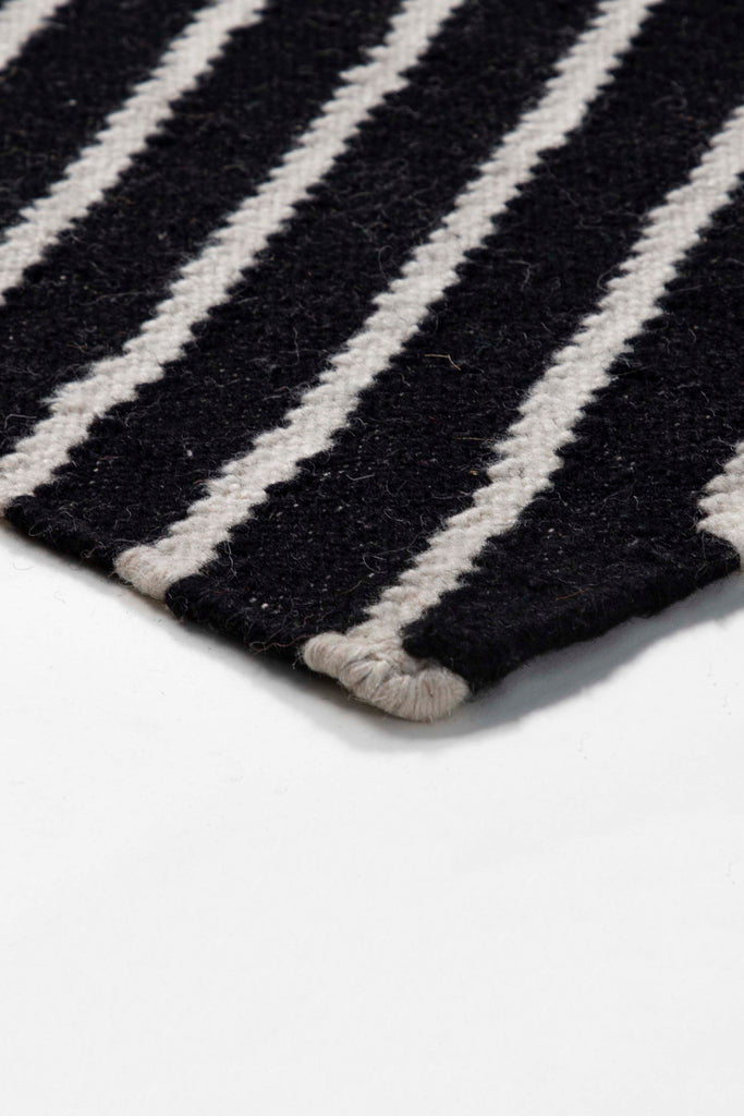 Magar Wool Modern Rug