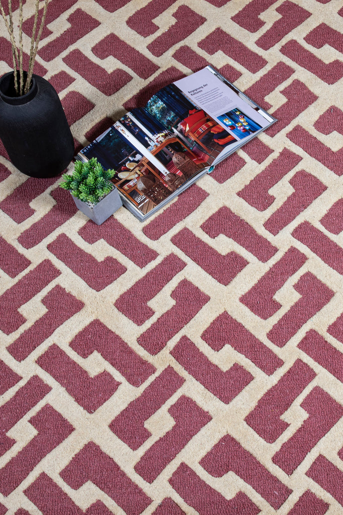 Arena Hand-Tufted Carpet